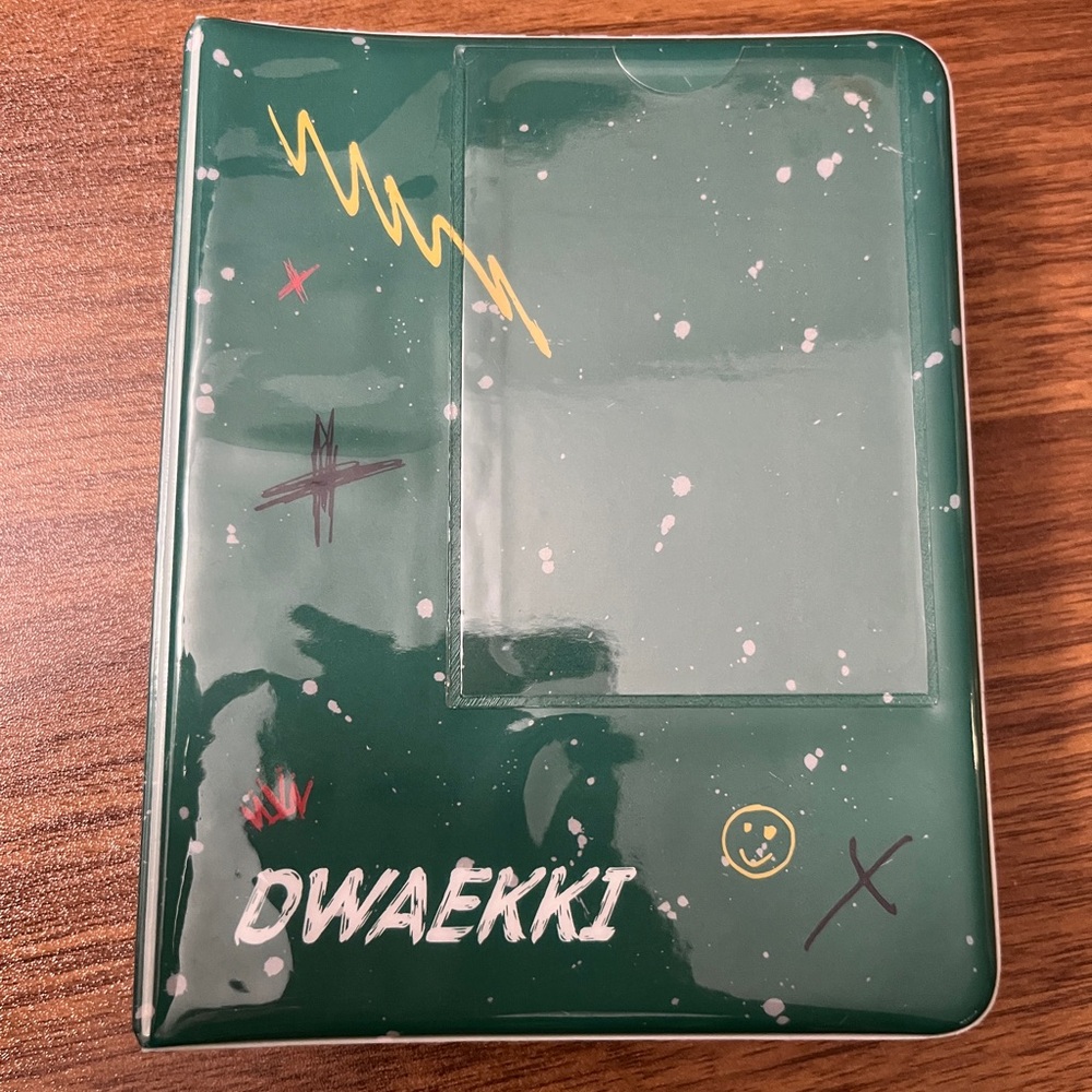 Dwaekki Official MD Photo Card Binder Book, Stray Kids x SKZOO Pop-Up Store The